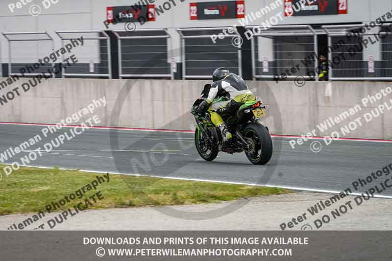cadwell no limits trackday;cadwell park;cadwell park photographs;cadwell trackday photographs;enduro digital images;event digital images;eventdigitalimages;navarra;no limits trackdays;peter wileman photography;racing digital images;trackday digital images;trackday photos